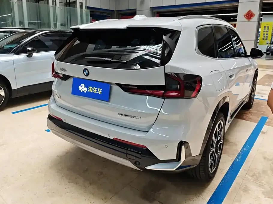 BMW X1 — фото 10