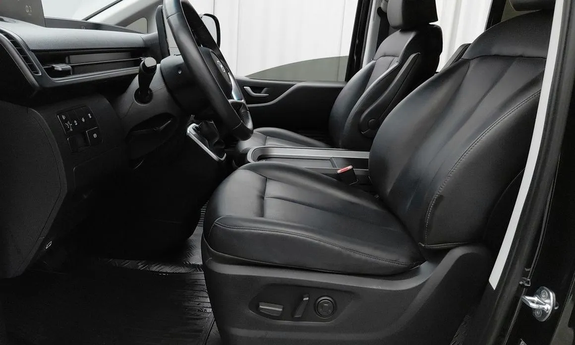Hyundai Staria — фото 3