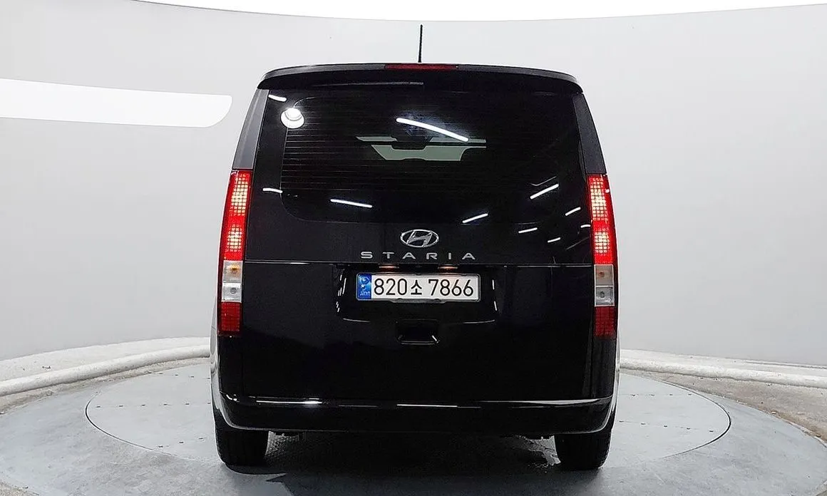 Hyundai Staria — фото 2
