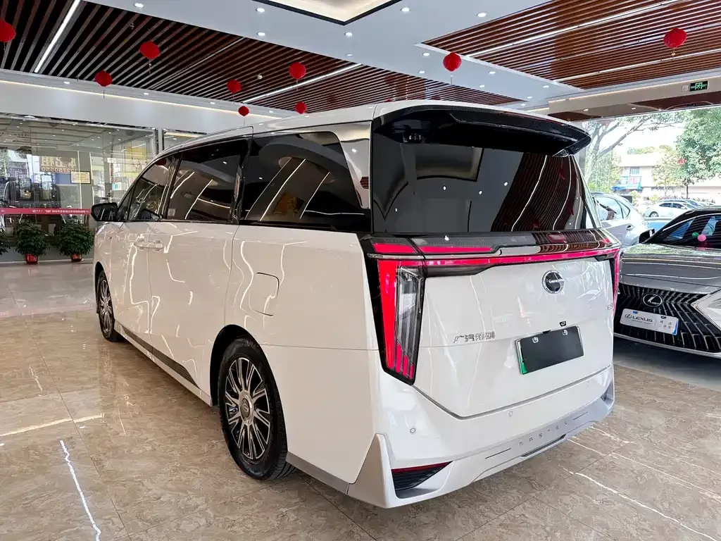 GAC Motor Trumpchi E9 — фото 4