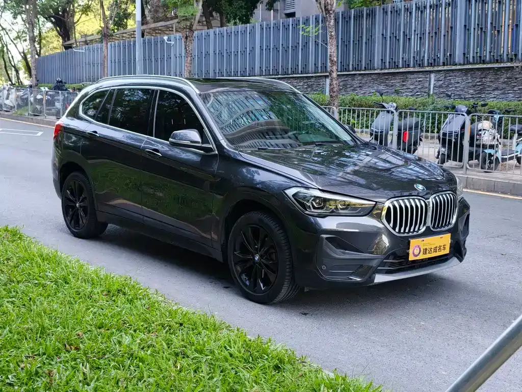 BMW X1 — фото 10