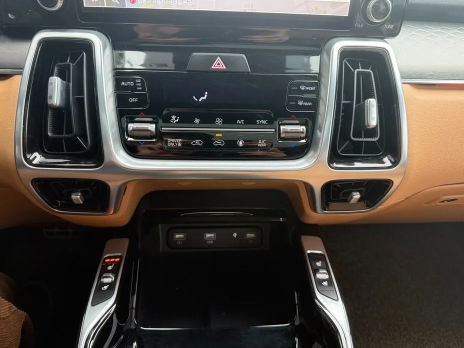 Kia Sorento — фото 4