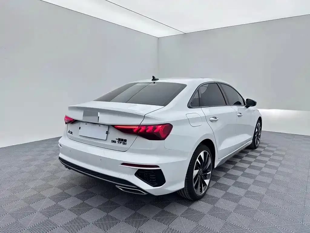 Audi A3 — фото 10