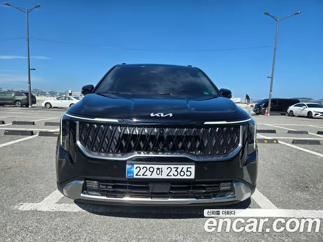 Kia Carnival — фото 1