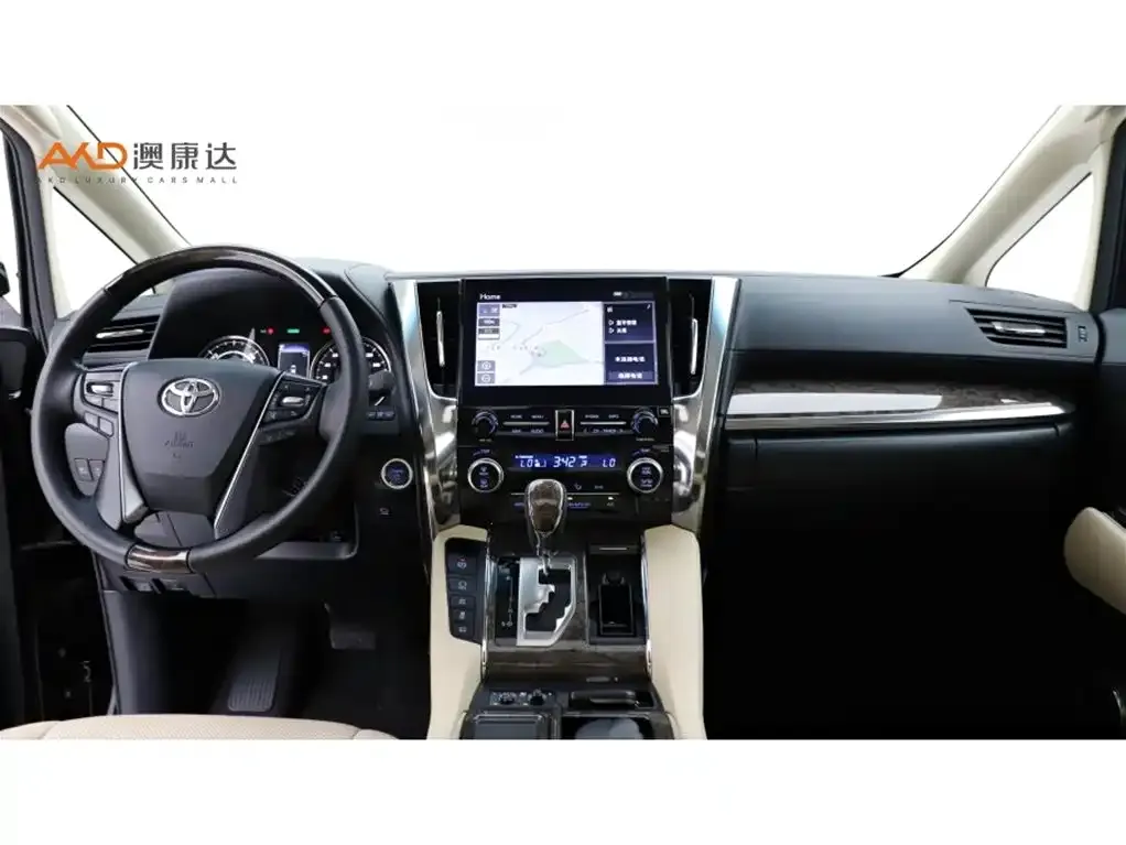 Toyota Alphard — фото 2