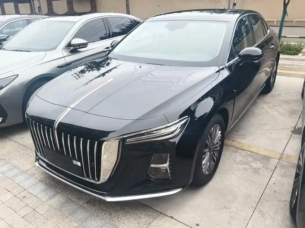 Hongqi H5 — фото 1