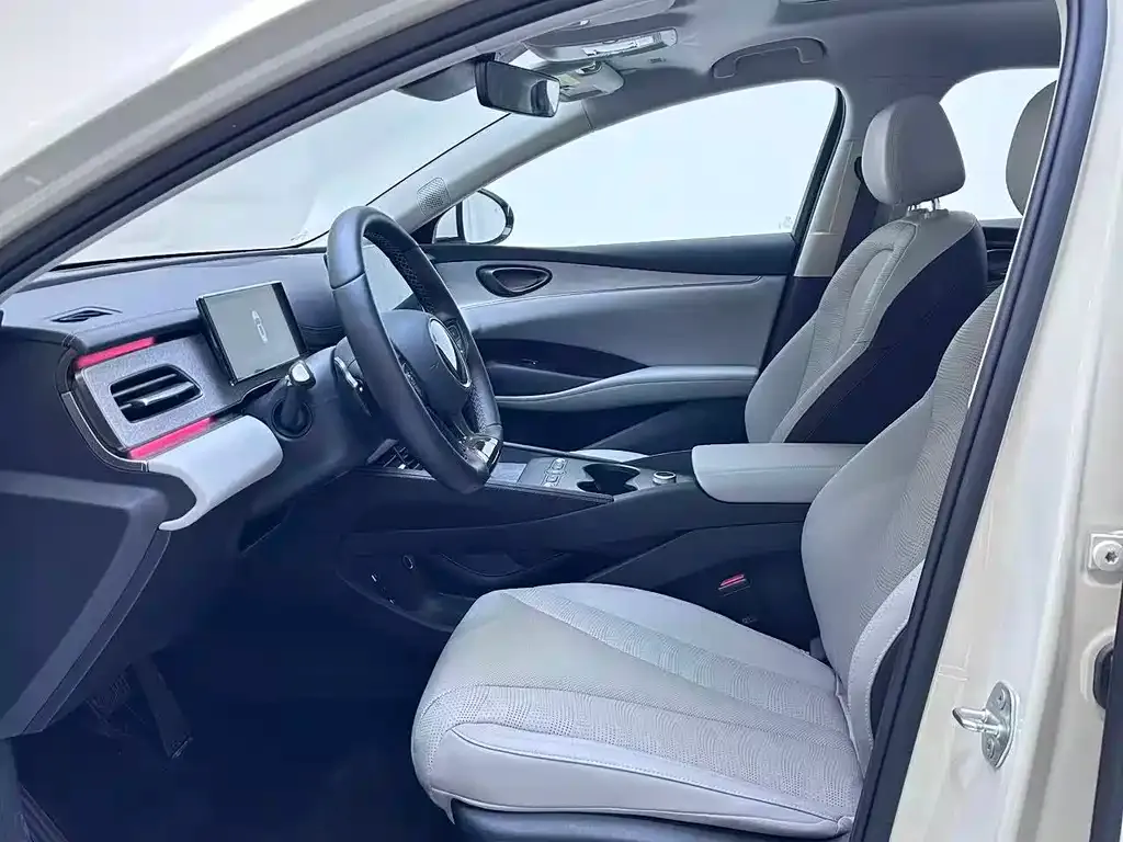 BYD Seal 06 DM-i Touring — фото 9