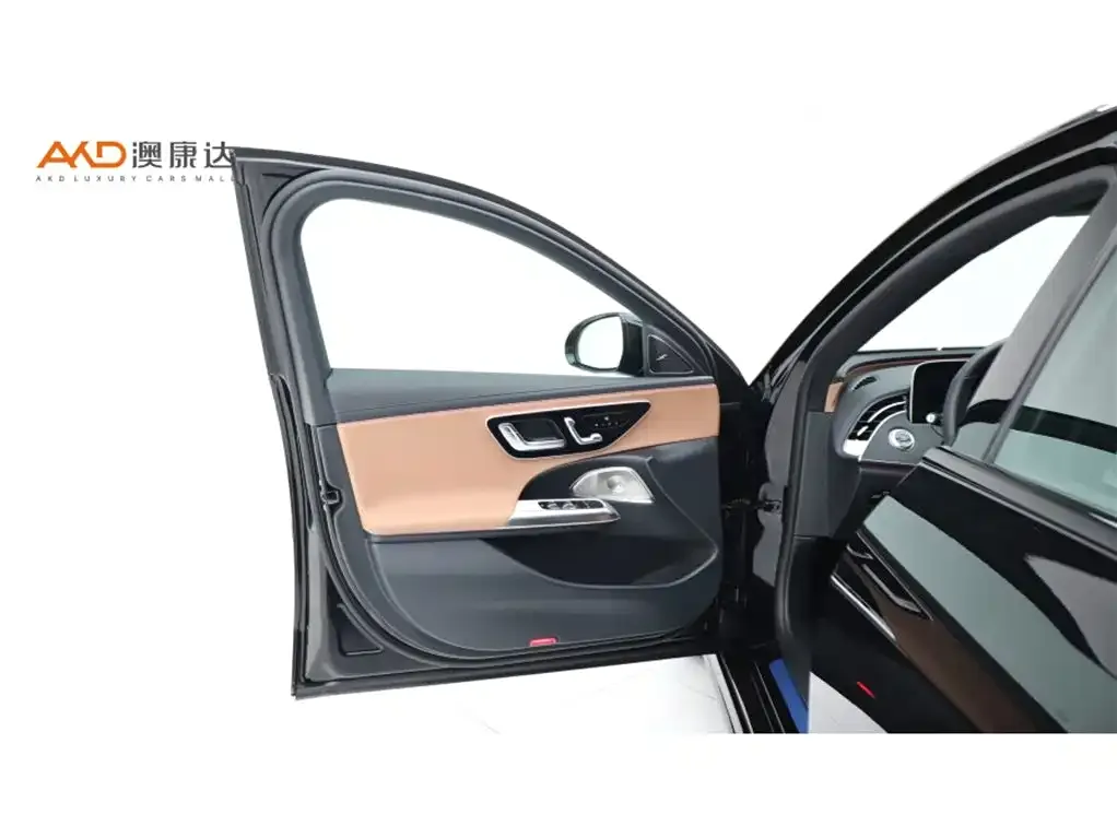 Mercedes-Benz E-Class (Import) — фото 7