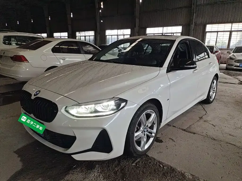 BMW 1 Series — фото 1