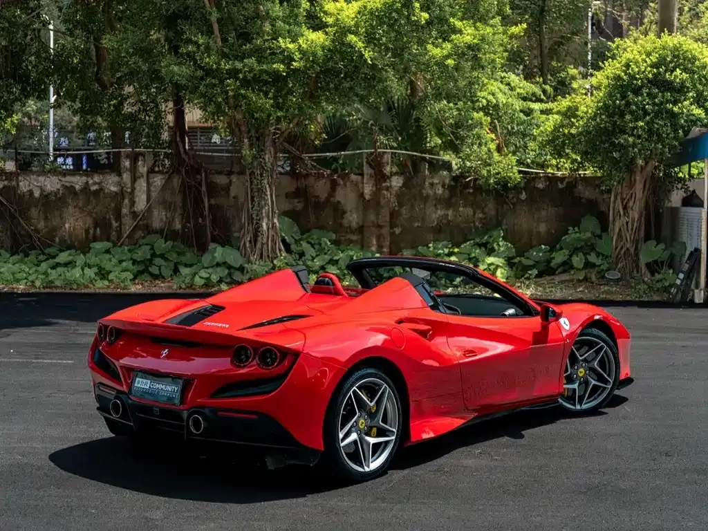 Ferrari F8 — фото 4