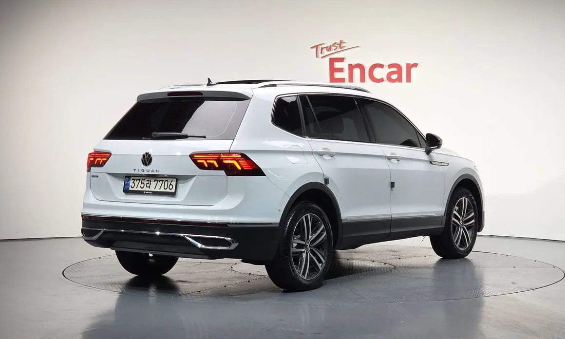 Volkswagen Tiguan — фото 3