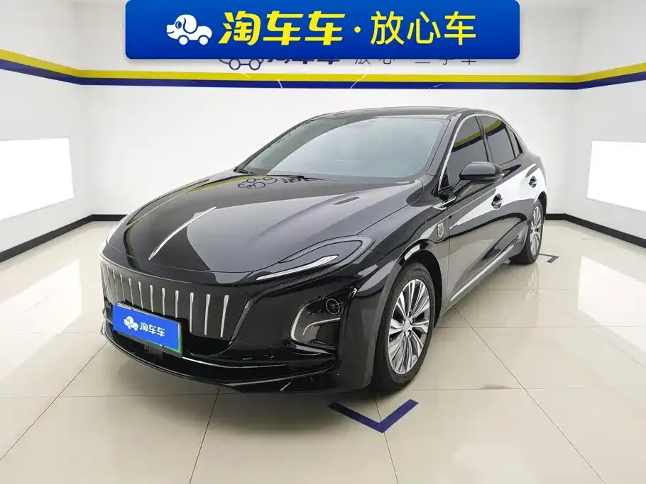 Hongqi E-QM5 — фото 1