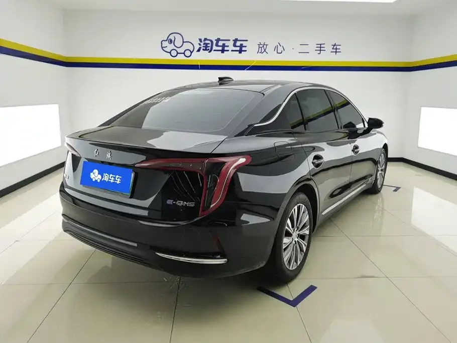 Hongqi E-QM5 — фото 3