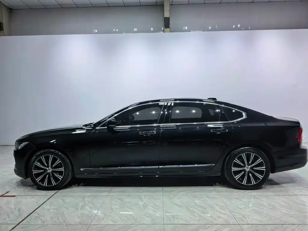 Volvo S90 — фото 3