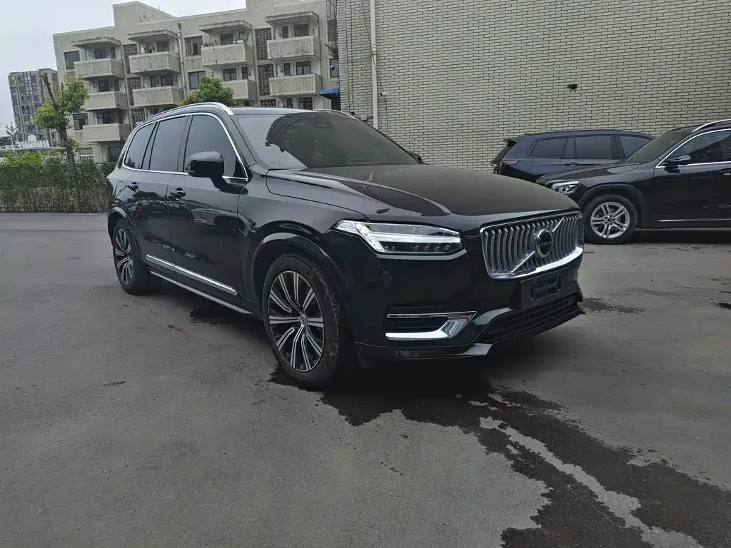 Volvo XC90 — фото 2