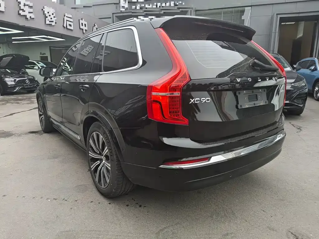 Volvo XC90 — фото 4
