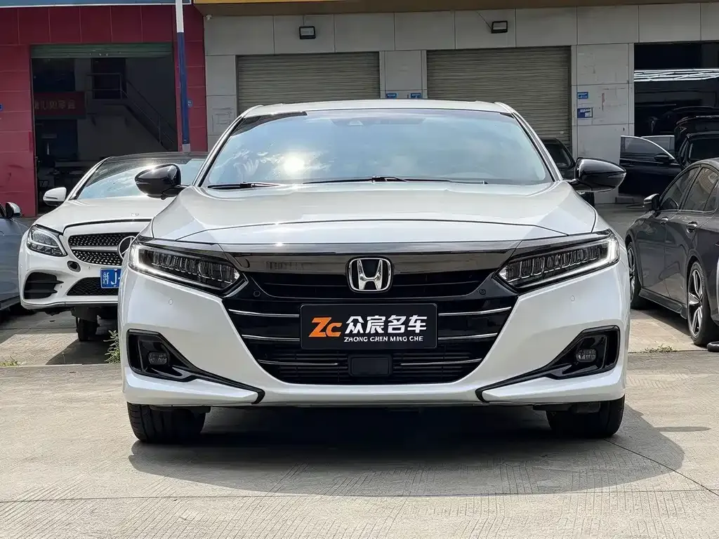 Honda Accord — фото 4