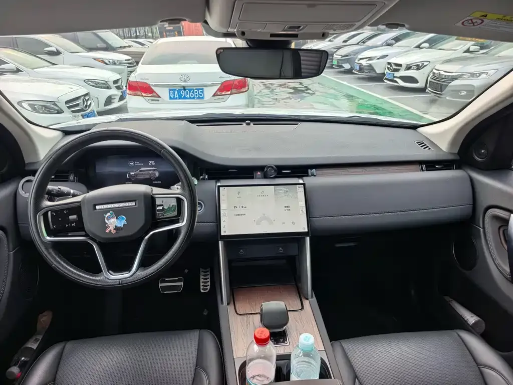 Land Rover Discovery Sport Hybrid — фото 5