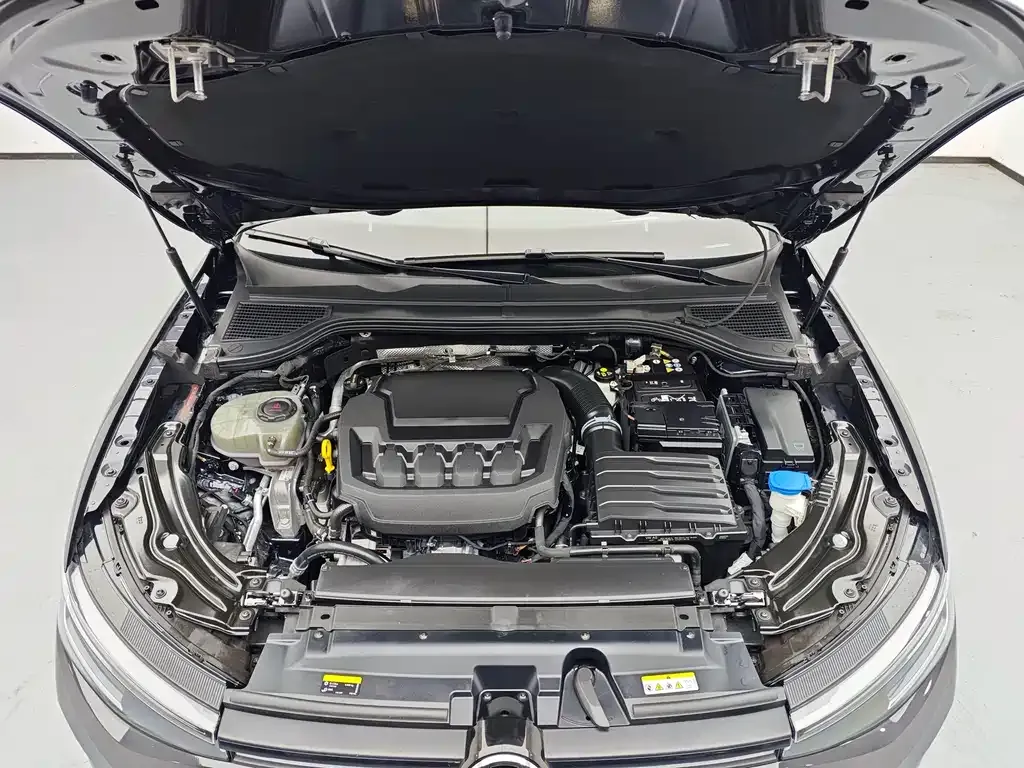 Volkswagen Passat — фото 10