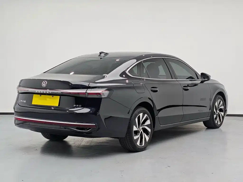 Volkswagen Passat — фото 4