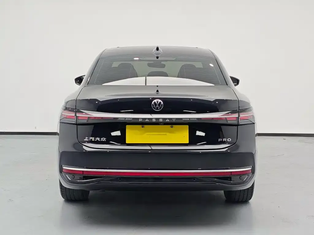 Volkswagen Passat — фото 5
