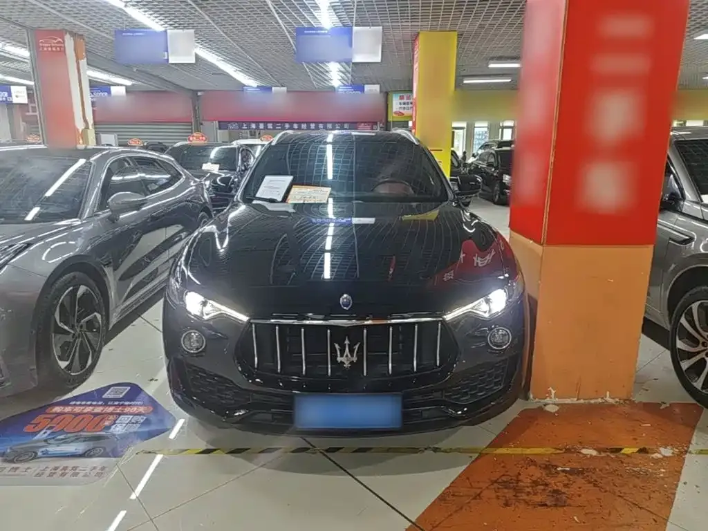 Maserati Levante — фото 3
