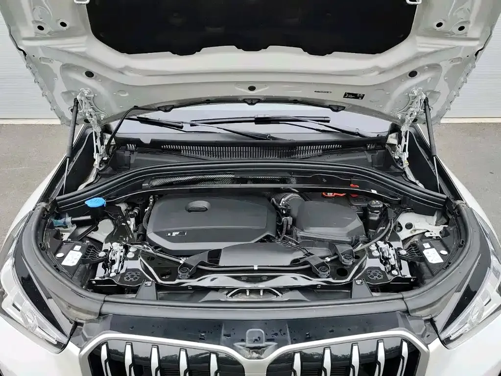 BMW X1 — фото 7