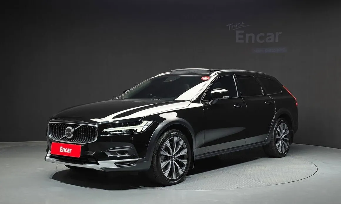 Volvo V90 — фото 1