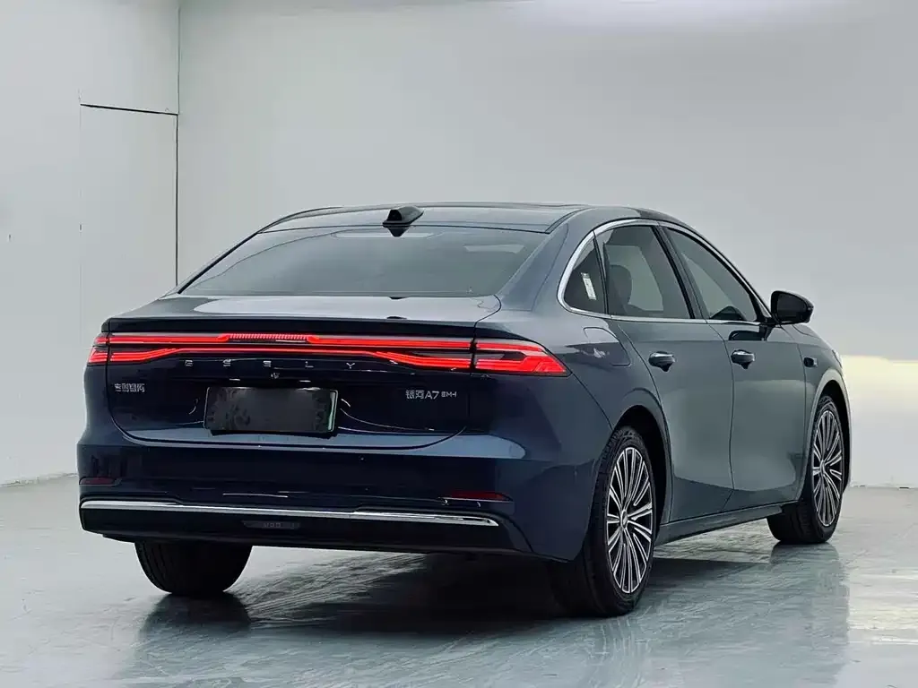 Geely Galaxy A7 EM — фото 3