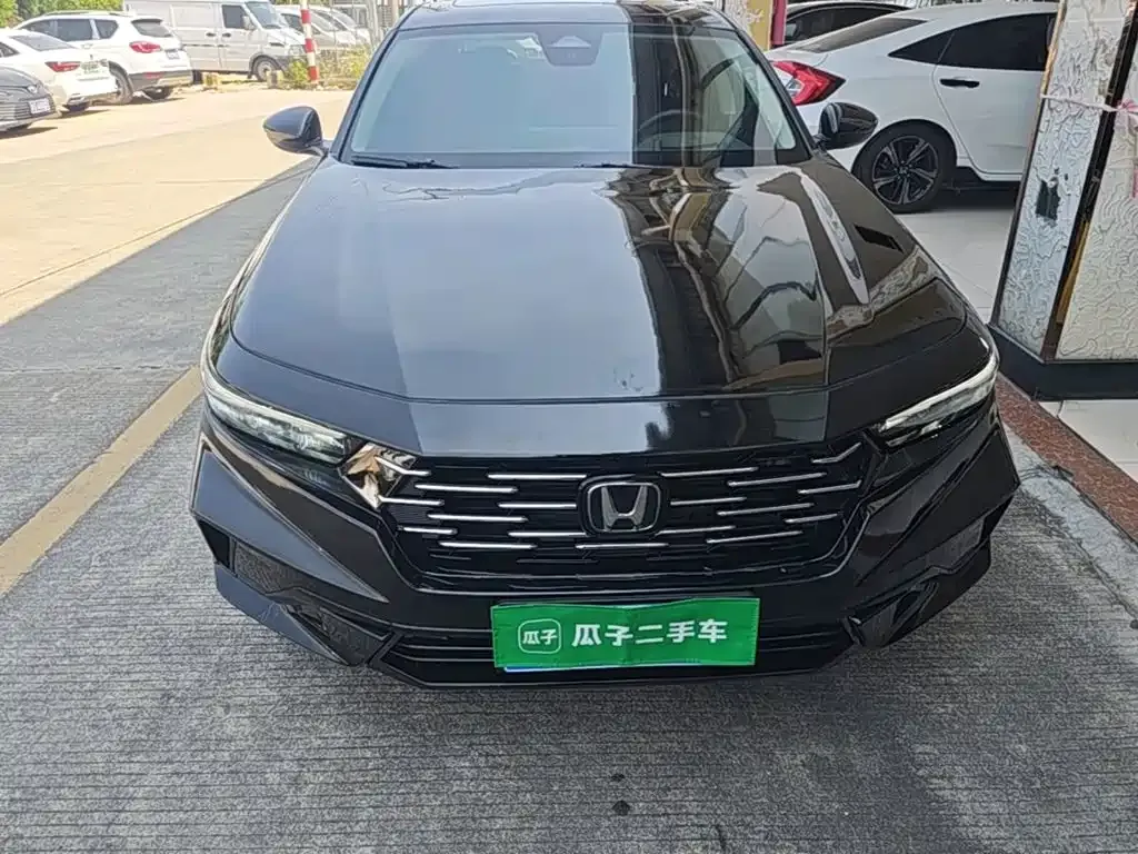 Honda Accord — фото 8