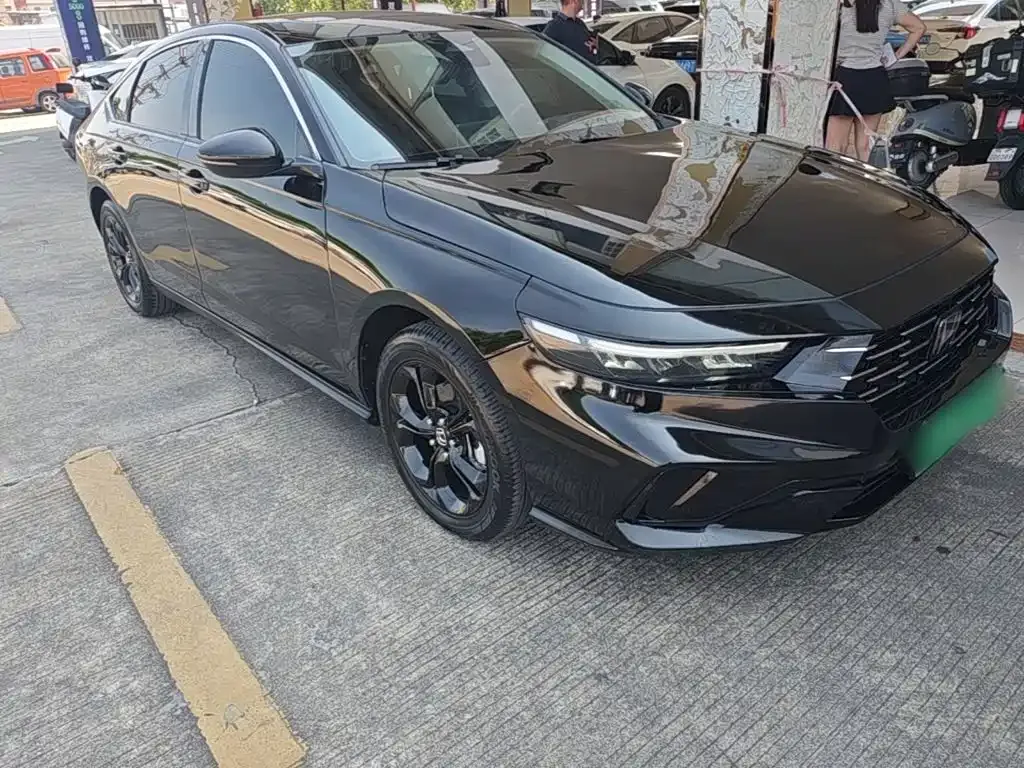 Honda Accord — фото 7