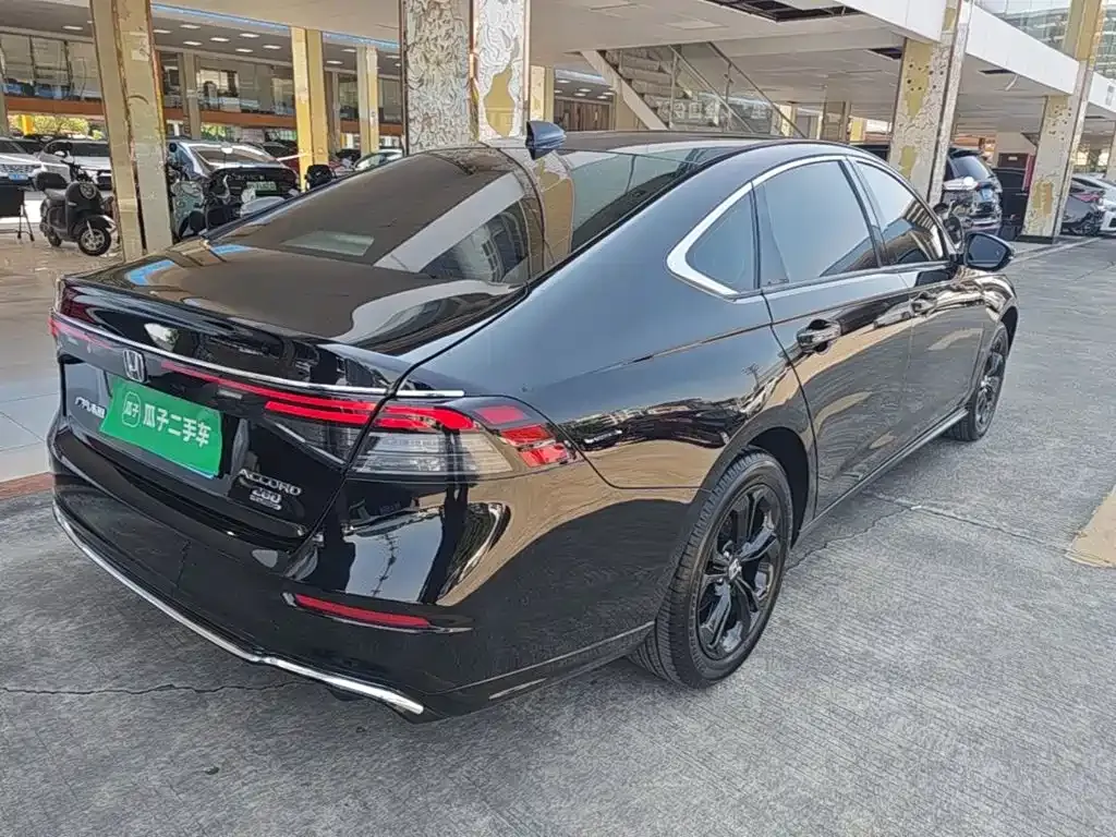 Honda Accord — фото 2