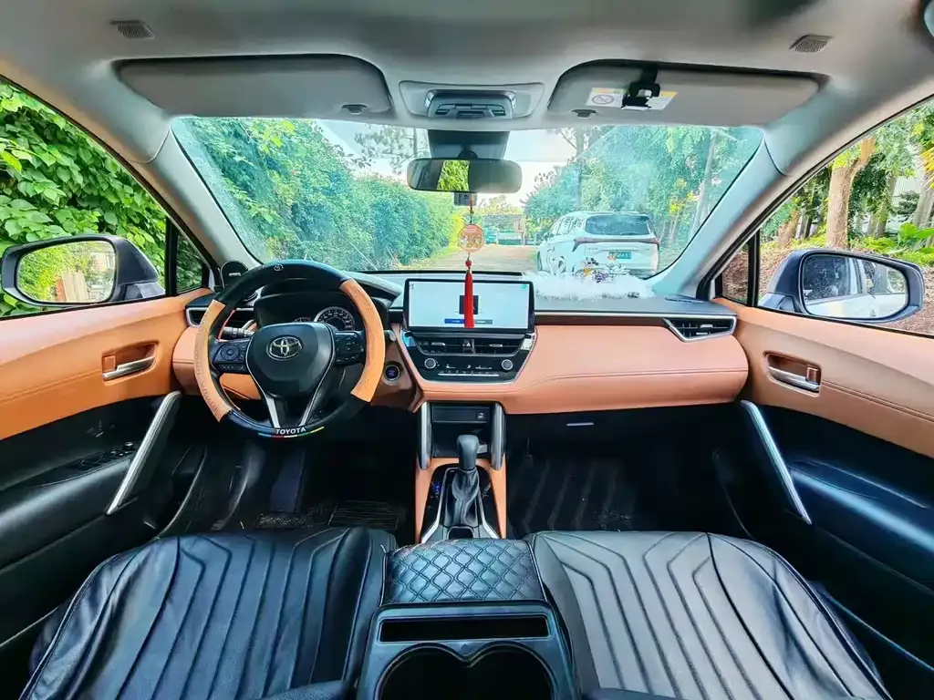 Toyota Corolla Cross — фото 3