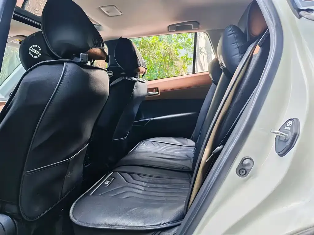 Toyota Corolla Cross — фото 2
