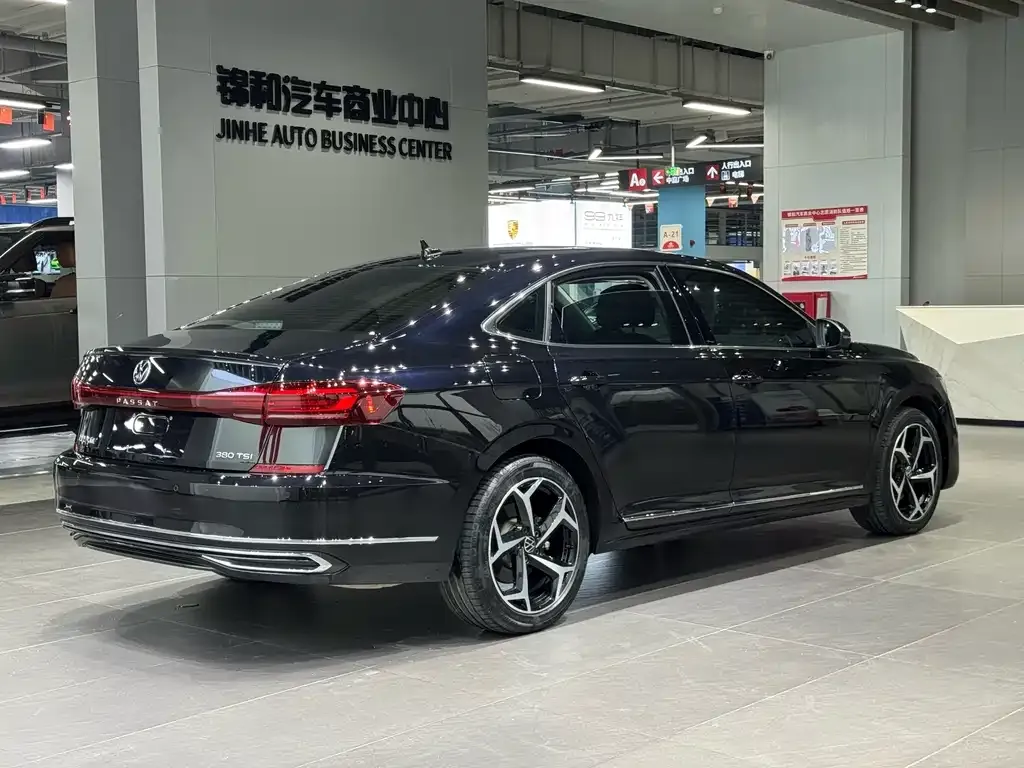 Volkswagen Passat — фото 4