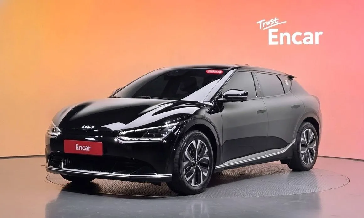 Kia EV6 — фото 1