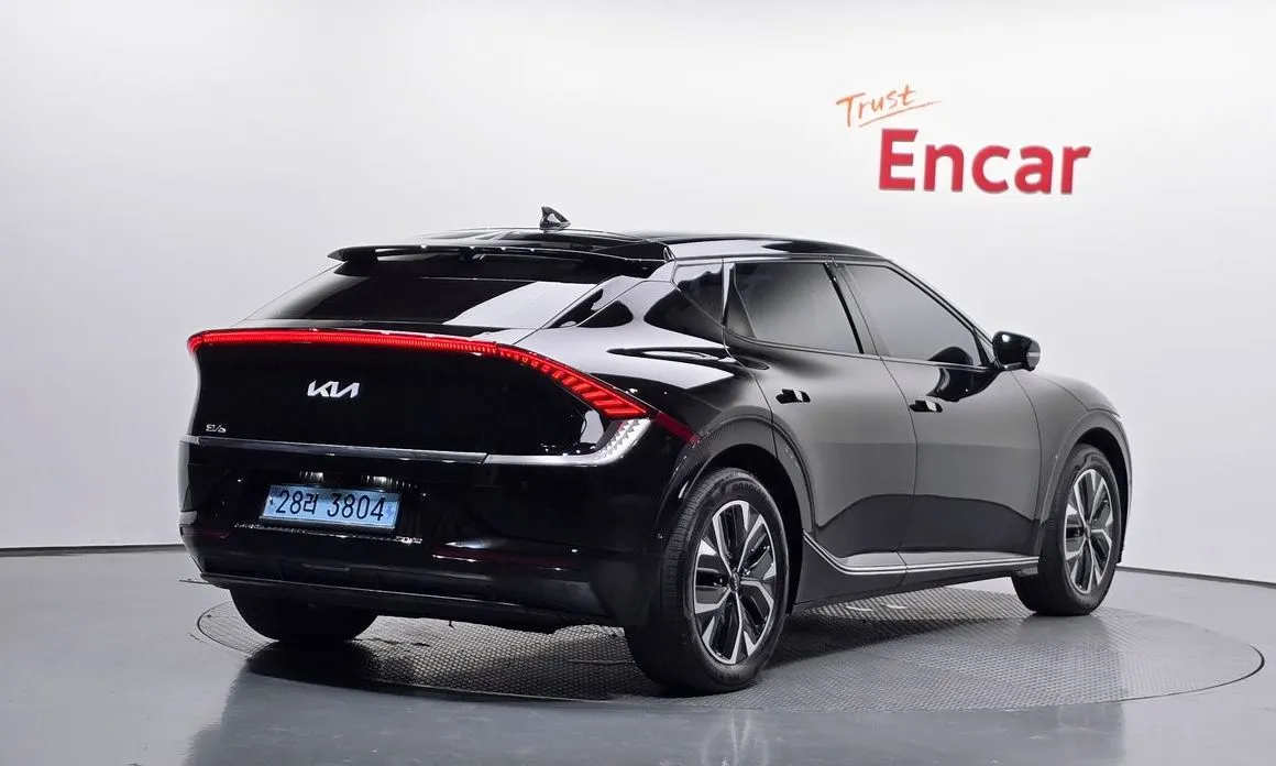 Kia EV6 — фото 9