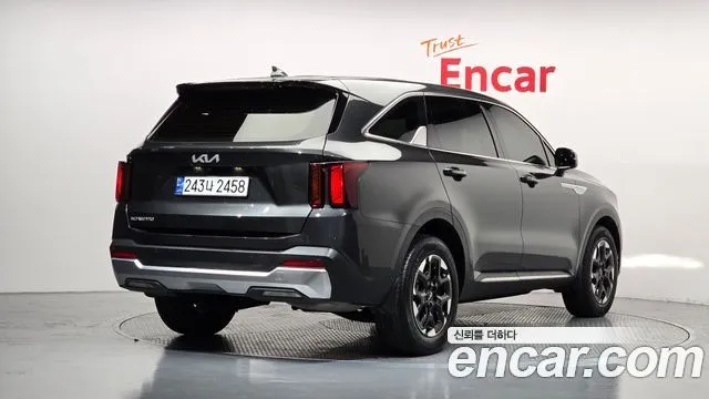 Kia Sorento — фото 4