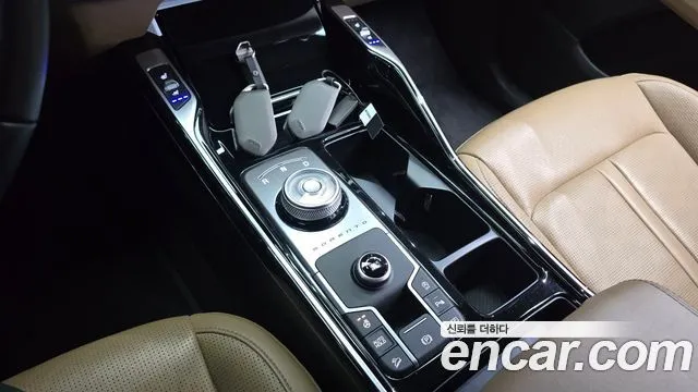Kia Sorento — фото 10