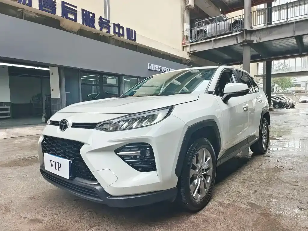 Toyota Wildlander — фото 1