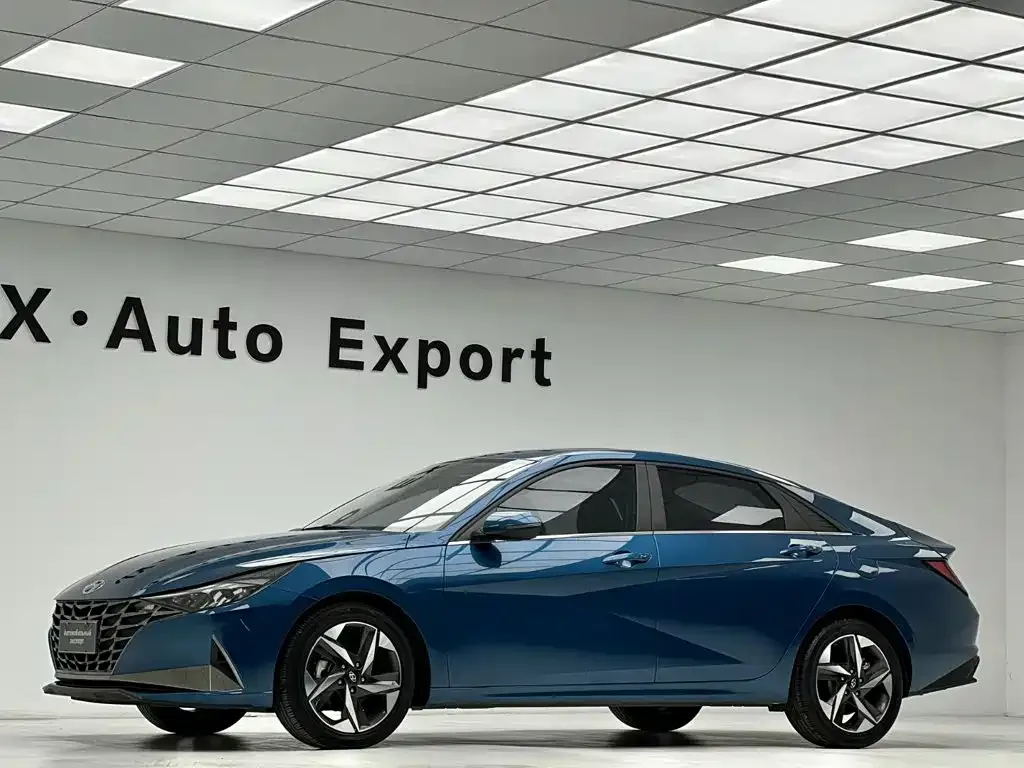 Hyundai Elantra — фото 8