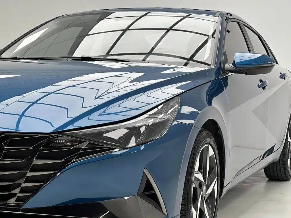Hyundai Elantra — фото 7