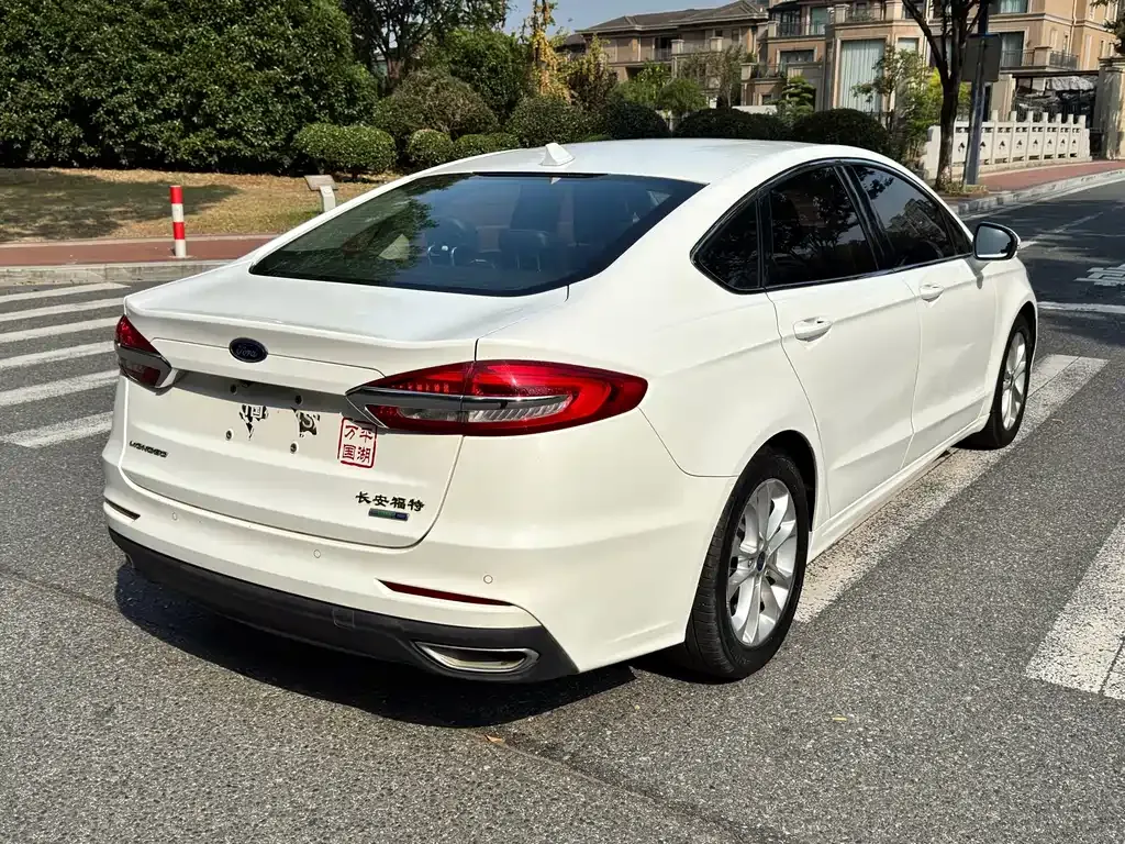 Ford Mondeo — фото 2