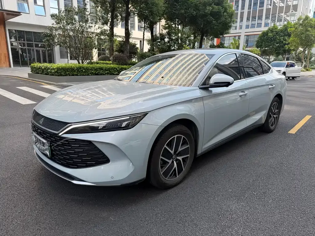 BYD Qin L — фото 1