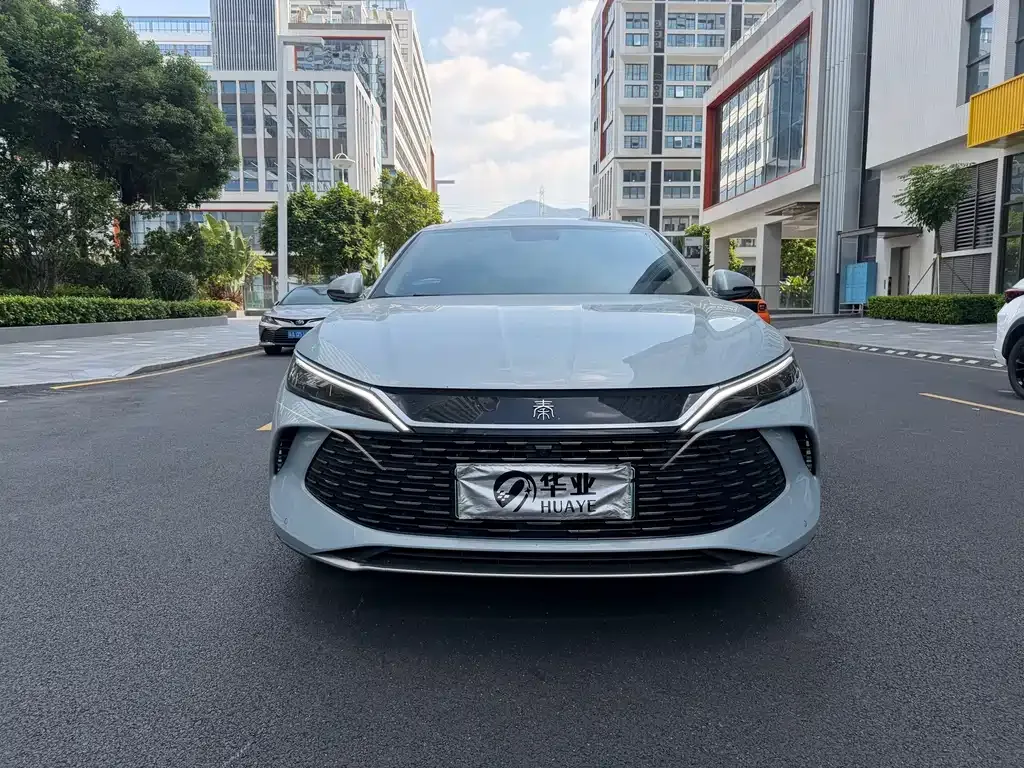 BYD Qin L — фото 9