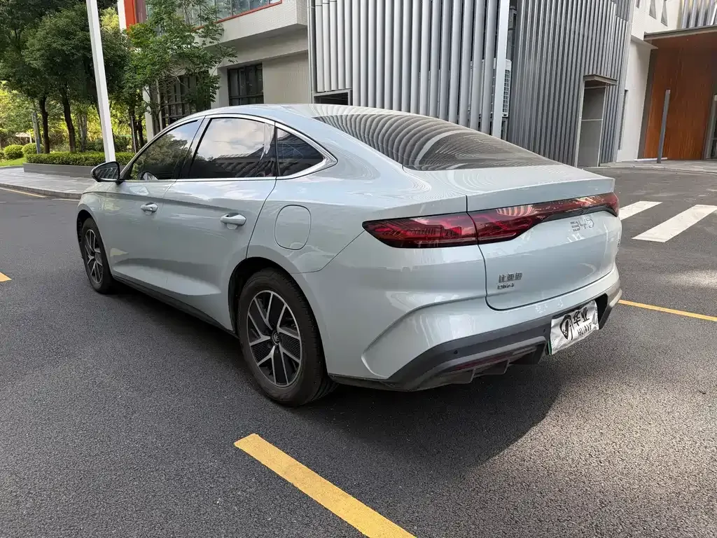 BYD Qin L — фото 2