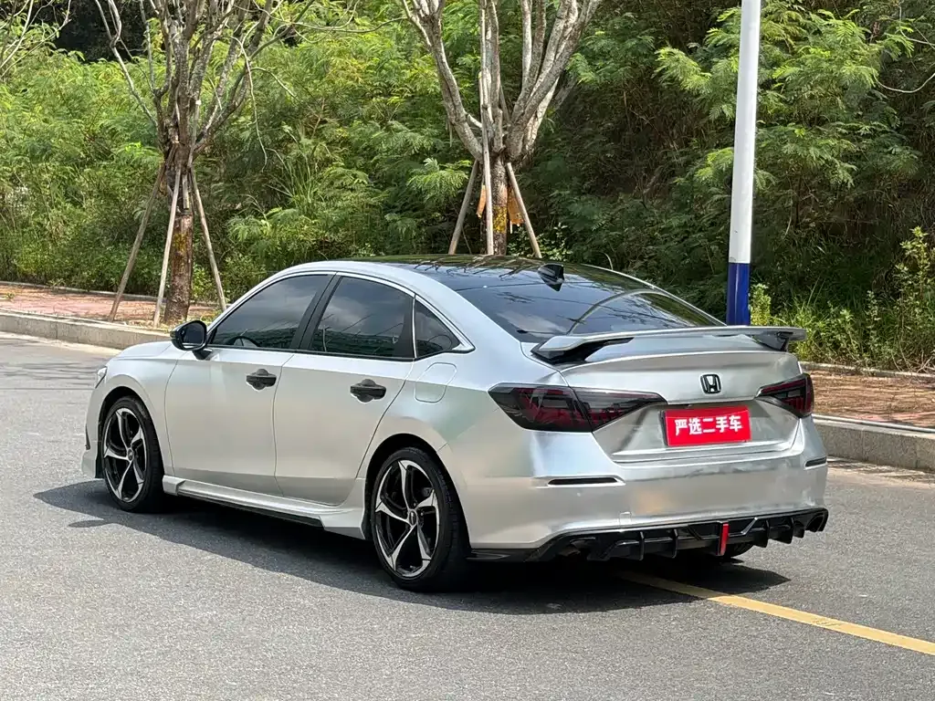 Honda Civic — фото 8