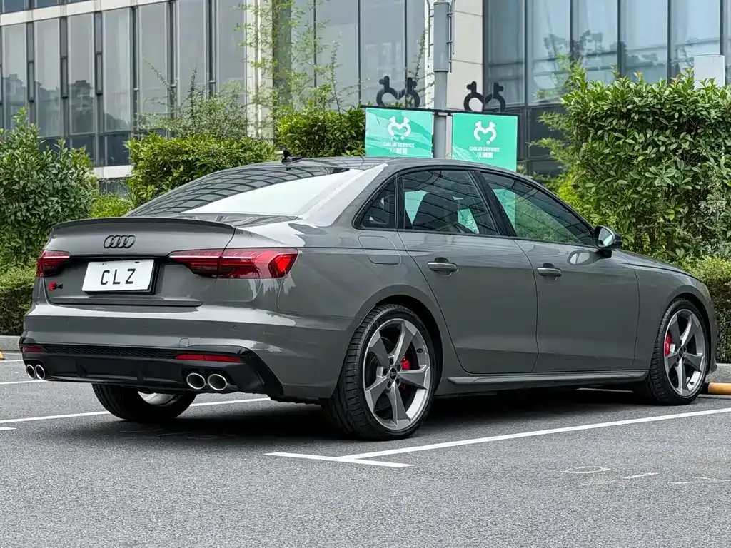 Audi S4 — фото 9