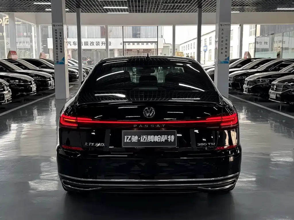 Volkswagen Passat — фото 6