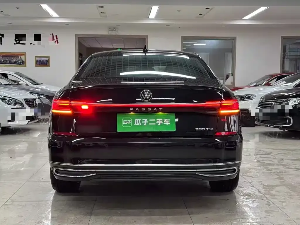 Volkswagen Passat — фото 6